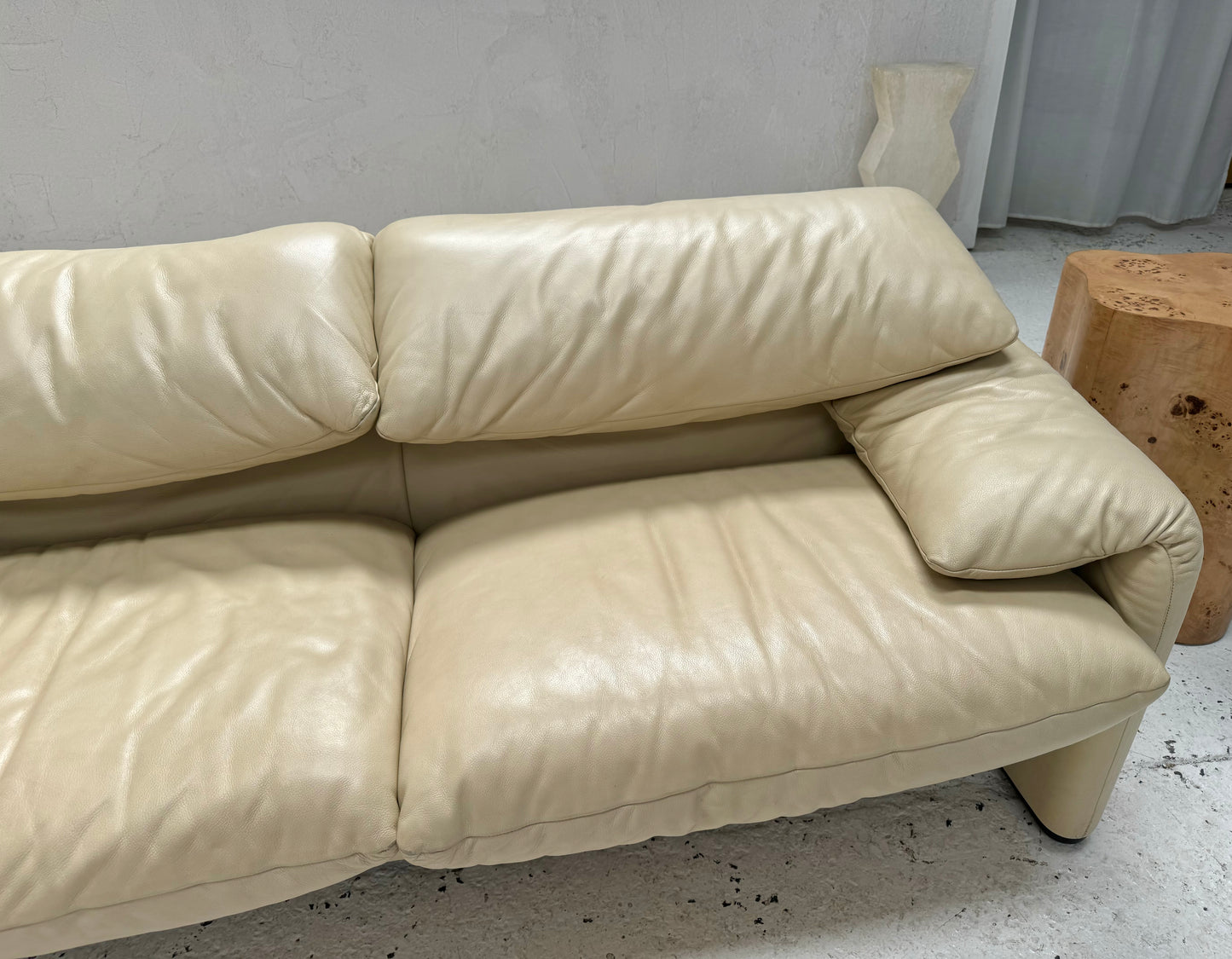 Cassina Maralunga Cream Leather Armchair & Ottoman by Vico Magistretti