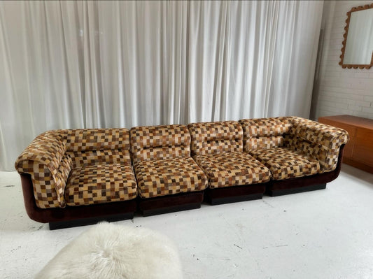 Vintage Check Vanderoza Sofa Set