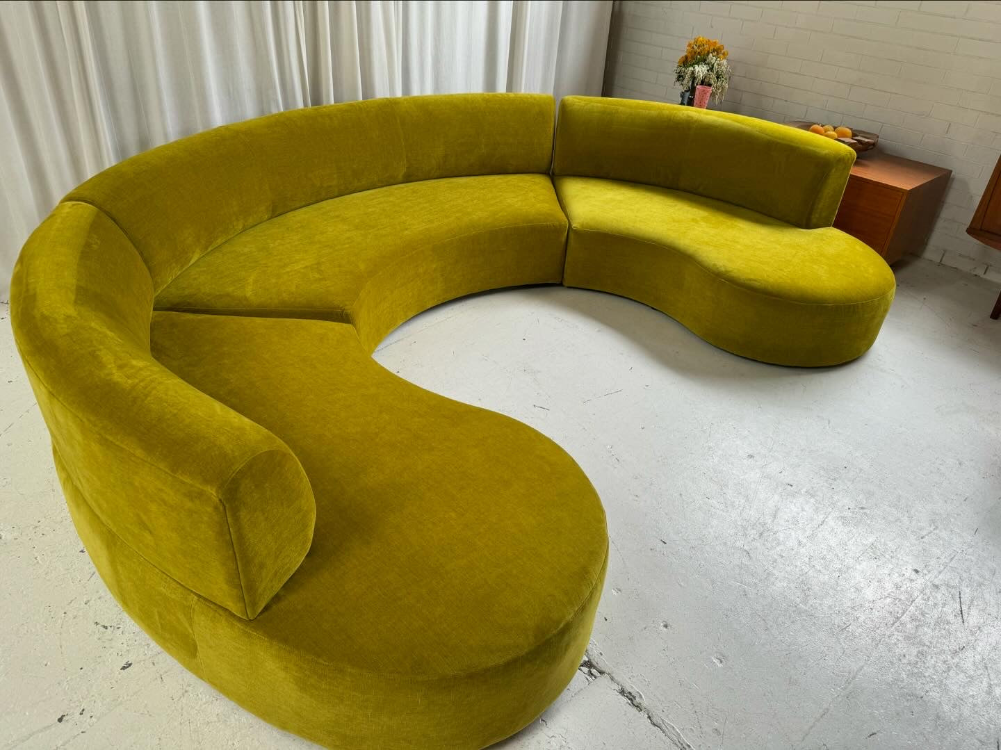 Large Chartruese Velvet Curvy Sofa Set