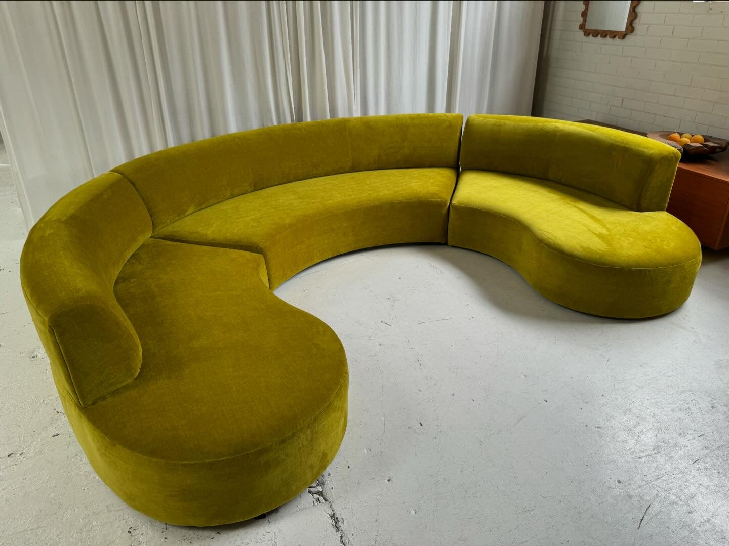 Large Chartruese Velvet Curvy Sofa Set