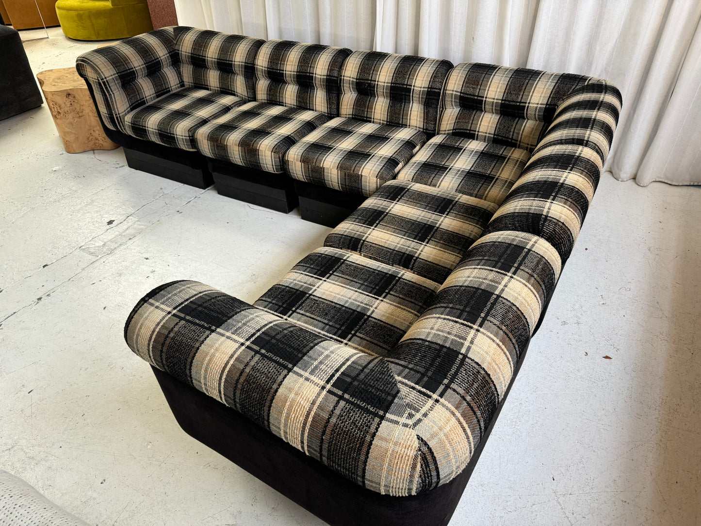 Vintage Check Vanderoza Sofa Set