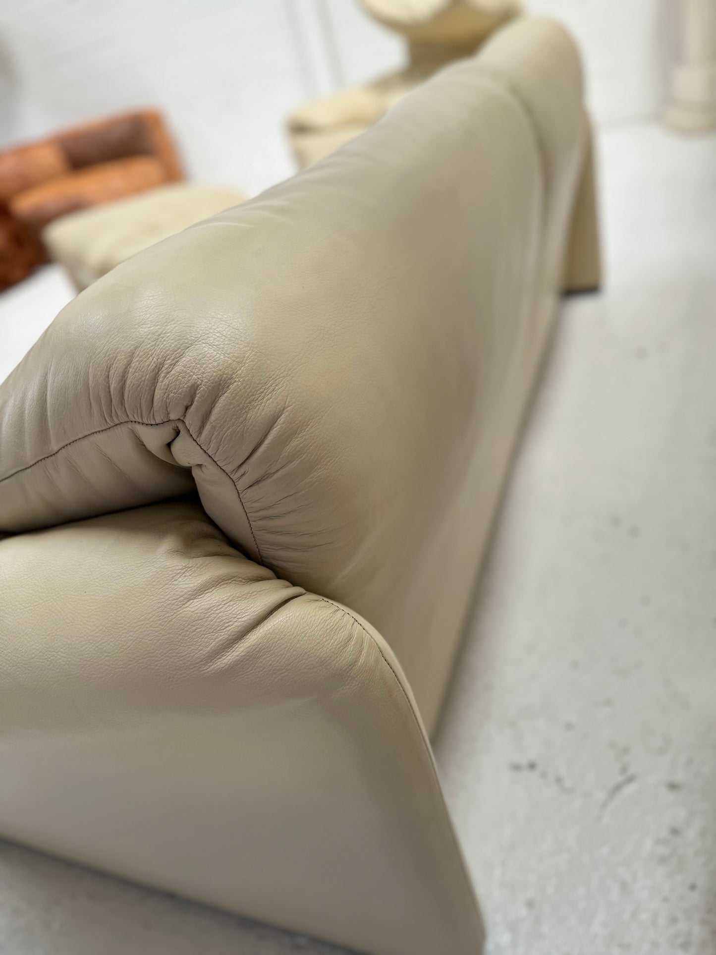 Cassina Maralunga Cream Leather Sofa by Vico Magistretti