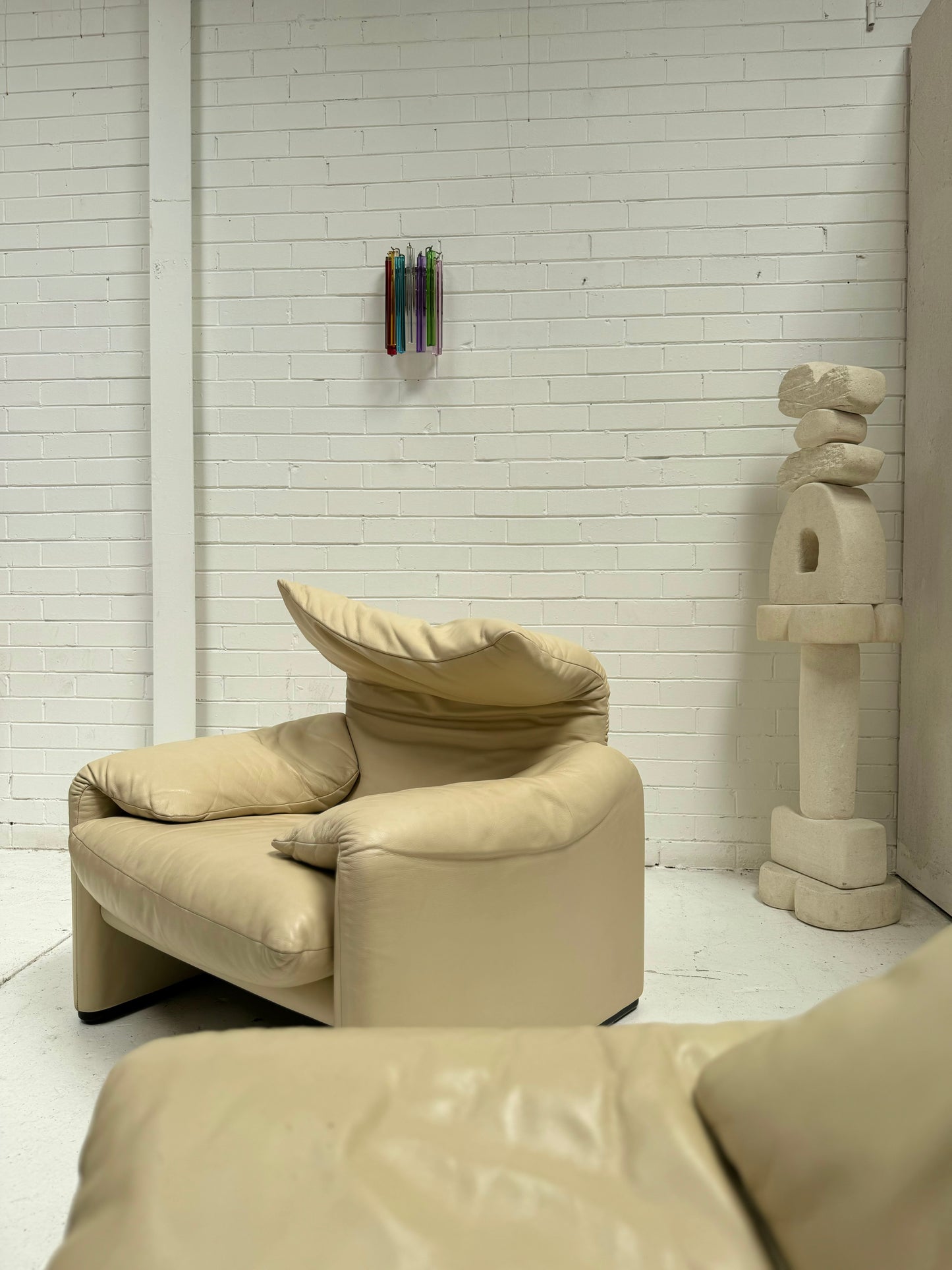 Cassina Maralunga Cream Leather Sofa by Vico Magistretti