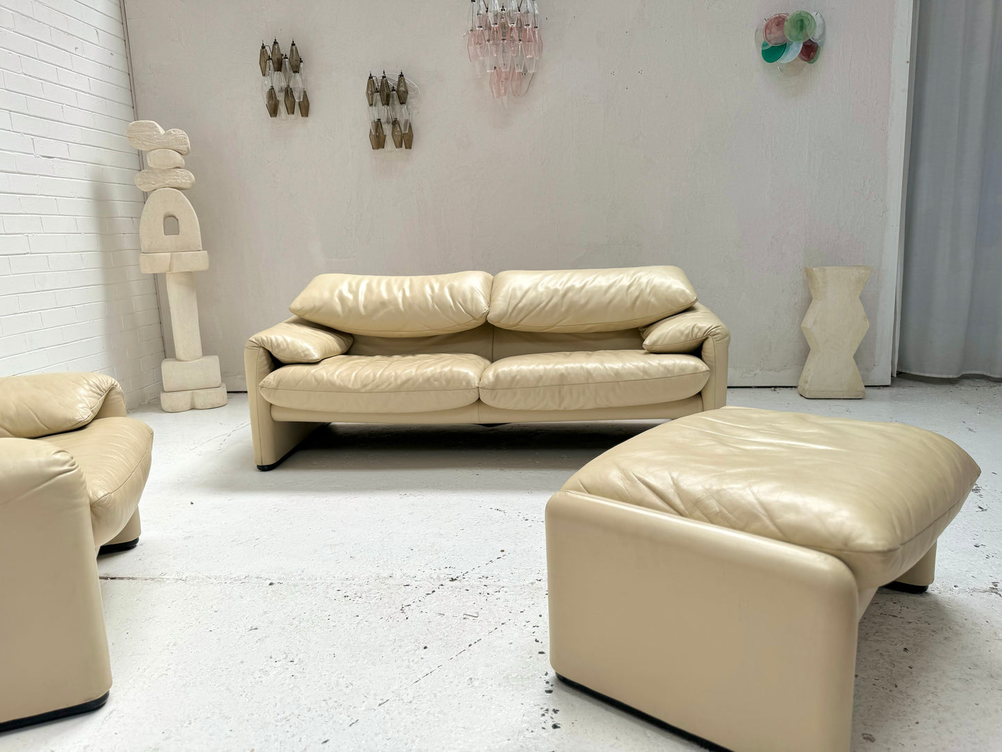 Cassina Maralunga Cream Leather Armchair & Ottoman by Vico Magistretti