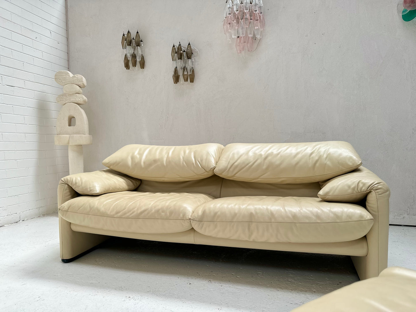 Cassina Maralunga Cream Leather Sofa by Vico Magistretti