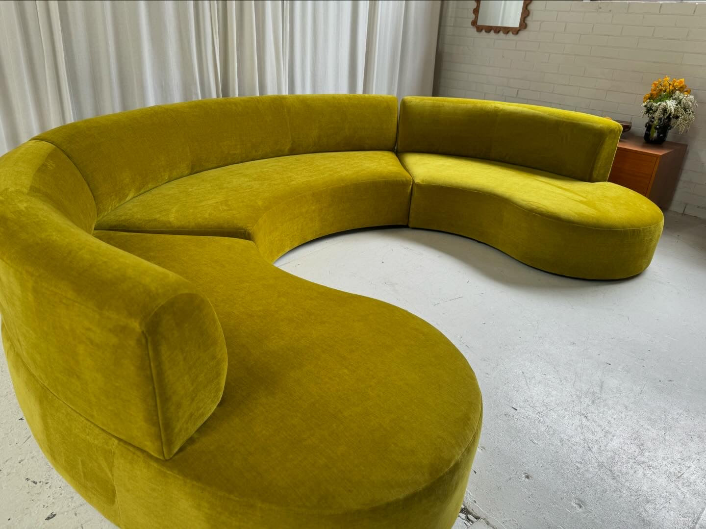 Large Chartruese Velvet Curvy Sofa Set